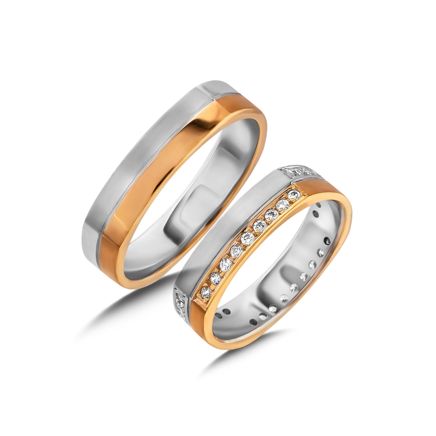 Paar goldene Eheringe im Set