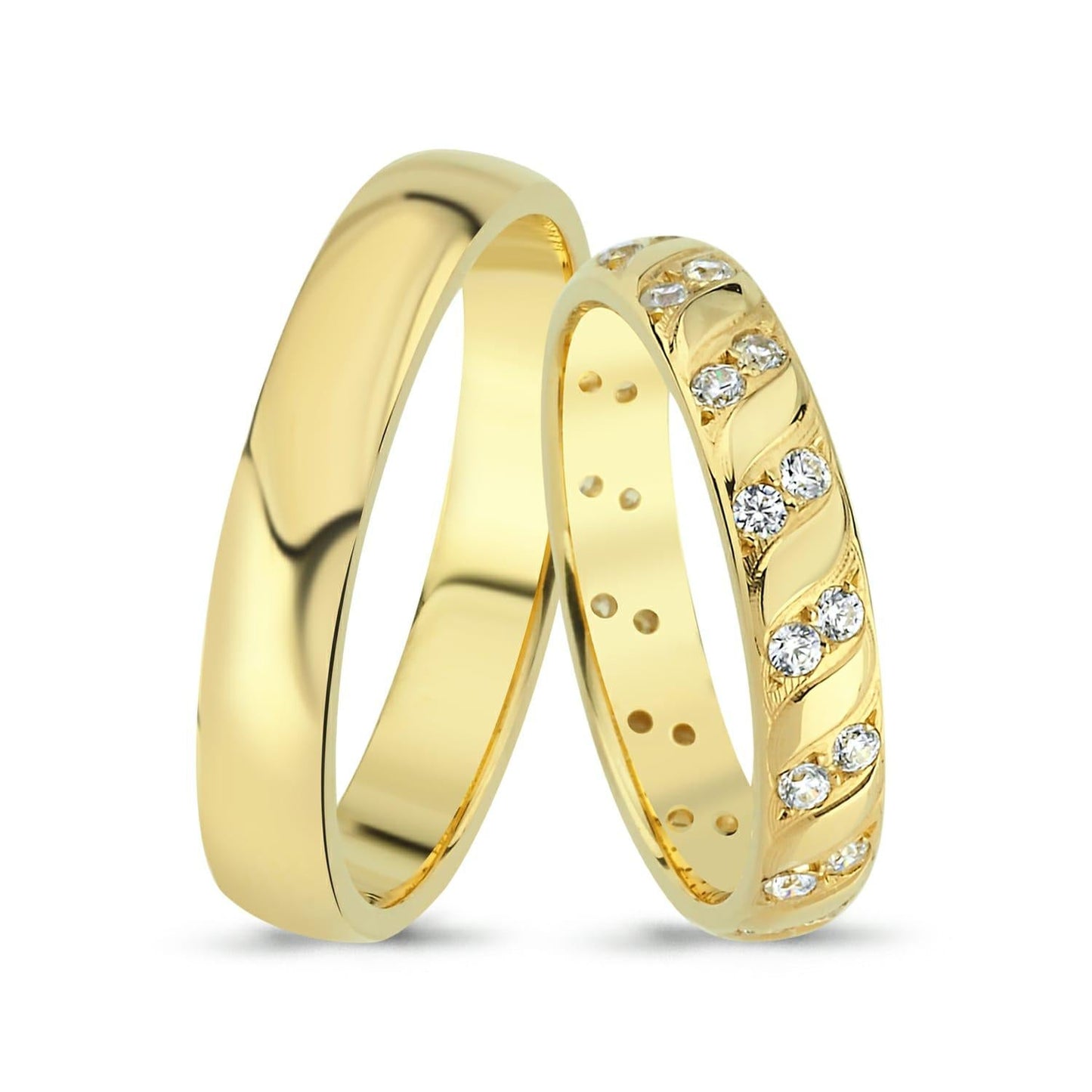 Paar goldene Eheringe im Set