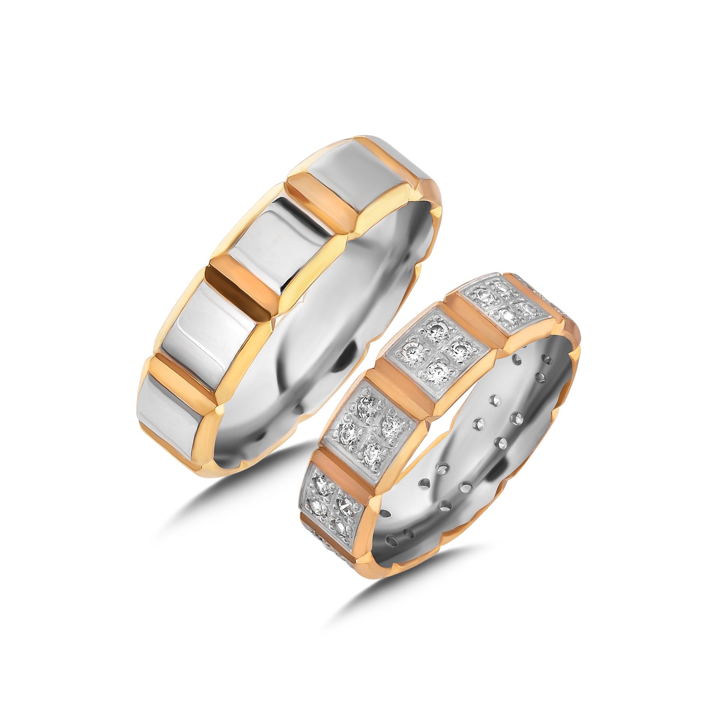 Paar goldene Eheringe im Set