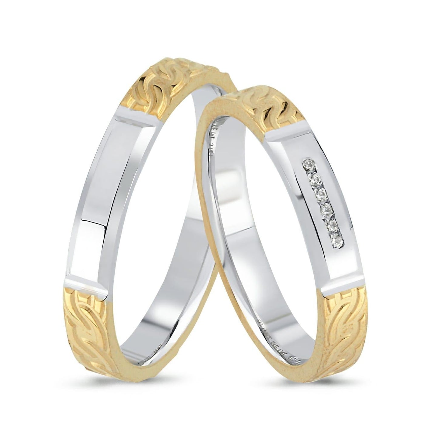 Paar goldene Eheringe im Set