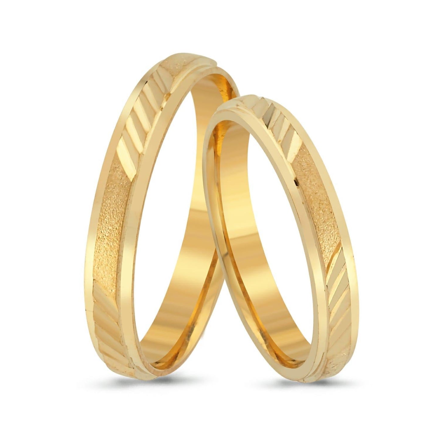Paar goldene Eheringe im Set